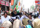 बहराइच: राहुल, प्रियंका से हुई बर्बरता का कांग्रेस ने किया विरोध; जमकर प्रदर्शन
