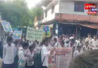 फतेहपुर में दिल्ली की तर्ज पर छात्र आंदोलन, अव्यवस्थाओं के खिलाफ तख्तियाँ लेकर विद्यालय गेट पर प्रदर्शन