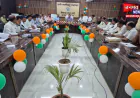 उरई: व्यापारियों और उद्यमियों की समस्याओं पर डीएम सख्त, लापरवाही पर ईओ को प्रतिकूल प्रविष्टि
