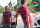 बुलंदशहर: दांतों से कार खींचकर गंगाजल ले जा रहे श्रद्धालु बने आकर्षण का केंद्र, लोगों ने की भक्ति की सराहना