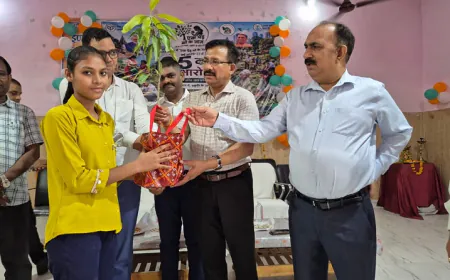 उरई में वन महोत्सव का शुभारंभ, "एक पेड़ मां के नाम" अभियान के साथ हरियाली का संदेश