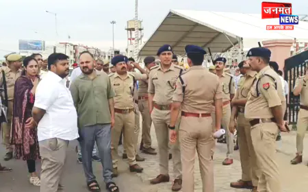 प्रतापगढ़: CM के आगमन को लेकर DM-SP ने किया कार्यक्रम स्थल का निरीक्षण, संबंधित अधिकारियों को दिए निर्देश
