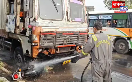 बुलंदशहर में दिखा रफ्तार का कहर, ट्रक ने बाइक सवार दो लोगों को मारी टक्कर; दोनों की मौत