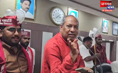 महराजगंज पहुंचे कैबिनेट मंत्री डॉ. संजय निषाद, कार्यकर्ताओं को दिया जीत का मंत्र; विपक्ष पर साधा निशाना
