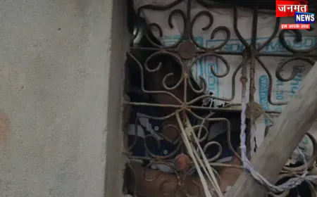 हाथरस में पत्नी पर पति को कमरे में बंद करने का आरोप, 8 दिन से भूखे-प्यासे होने का दावा; वीडियो वायरल