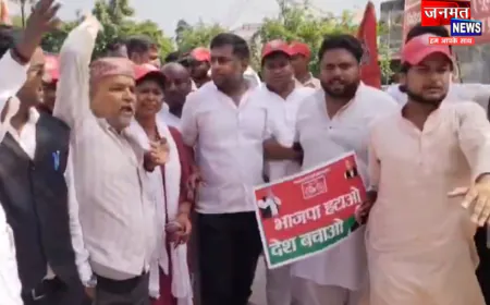 जंतर-मंतर की गूंज अयोध्या तक, सपा का हल्लाबोल; अजीत प्रसाद ने सरकार को घेरा