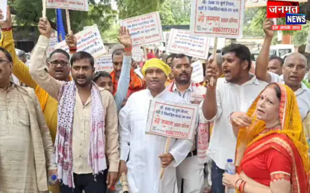 15 करोड़ हस्ताक्षर, 30 मांगें; गोमाता के सम्मान को लेकर मिर्जापुर में सौंपा गया ज्ञापन