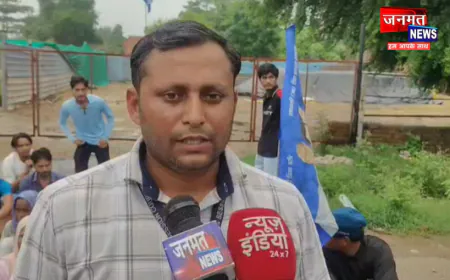 मुजफ्फरनगर: पट्टे की भूमि पर कब्जे का आरोप, न्याय की मांग को लेकर धरने पर बैठा दलित परिवार