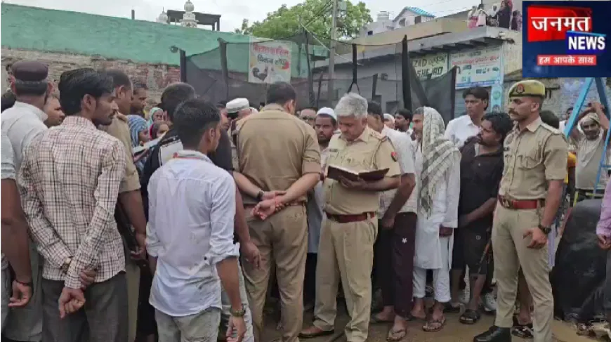 बुलंदशहर: खुर्जा के मुंडा खेड़ा में गिरी मस्जिद से सटी दीवार; महिला सहित तीन की मौत, तीन घायल