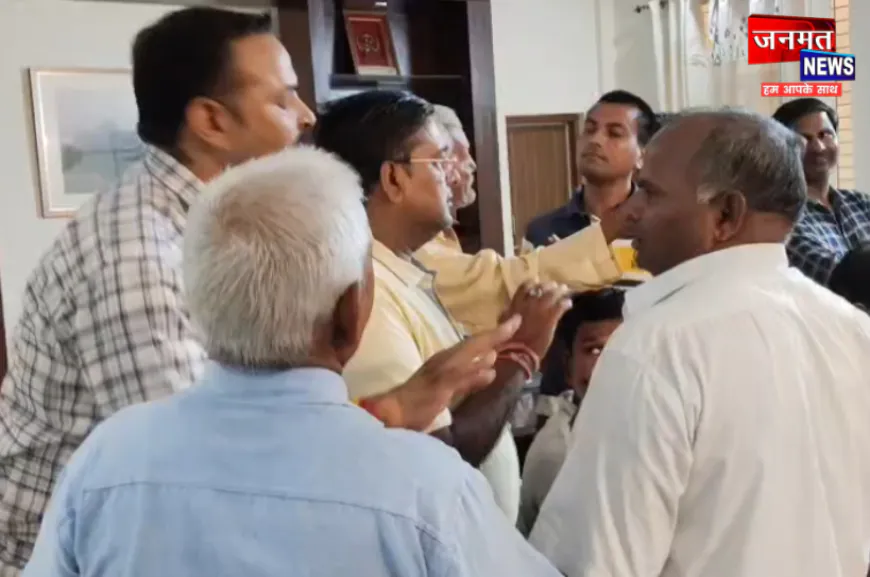 फर्रुखाबाद: सीपी इंटरनेशनल हॉस्टल के वार्डन ने की बच्चो के साथ मारपीट, अभिभावकों में भारी आक्रोश