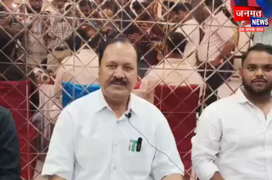 हाथरस: CDO पर रिश्वत मांगने और झूठे मुकदमे में फंसाने का आरोप, ग्राम प्रधान का दावा