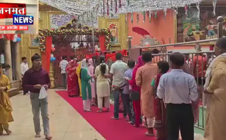 बरेली: श्रावण मास में भोलेनाथ के मंदिरों में गूंजे जयकारे, अलख नाथ धाम में उमड़ी शिवभक्तों की भारी भीड़