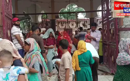 बुलंदशहर में सावन का पहला सोमवार: शिव मंदिरों में उमड़ा आस्था का सैलाब, भोले के जयकारों से गूंजे शिवालय