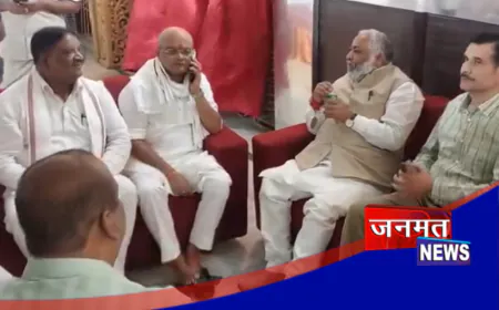 नेपाल सरकार के सख्त नियम पर परिवहन मंत्री दयाशंकर सिंह ने जताई चिंता, कहा- हमारे आत्मीय और व्यापारिक रिश्ते