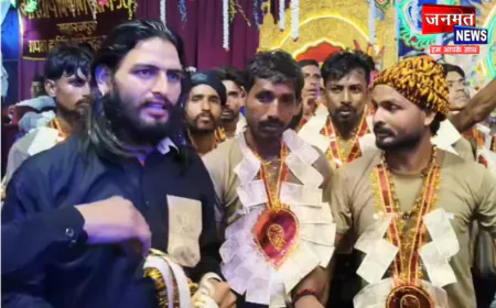 सहारनपुर में रामलला ग्रुप के कांवड़ियों का भव्य स्वागत, नोटों की माला पहनाकर किया गया सम्मान