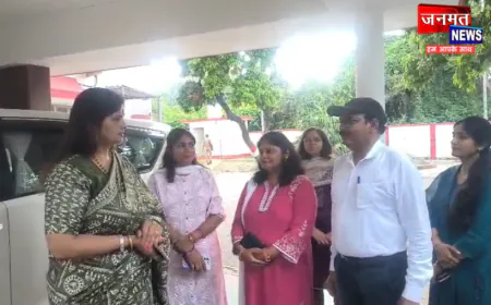 राज्य महिला आयोग की अध्यक्ष पहुंचीं अयोध्या, स्वयं सहायता समूह की महिलाओं से किया संवाद