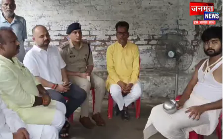 प्रतापगढ़: प्रभारी मंत्री ने शहीद सूबेदार के परिजनों से की मुलाकात, हर संभव सहयोग का दिलाया भरोसा