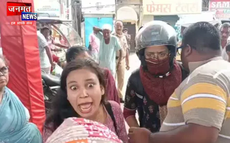बरेली: पत्नी और उसकी दो बहनों ने पति की प्रेमिका को बीच सड़क पर पीटा, वीडियो वायरल