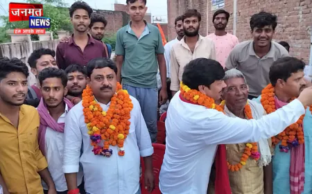 औरैया: दिबियापुर से रवाना हुई तूफानी डाक कांवड़, हर-हर महादेव के जयकारों से माहौल हुआ भक्तिमय