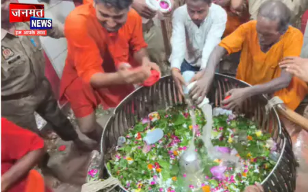 नाग पंचमी पर शिवमय हुई रामनगरी अयोध्या, शिवालयों में उमड़ी श्रद्धालुओं की भारी भीड़