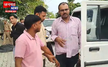 फर्रुखाबाद: बिजली विभाग का जेई रिश्वत लेते रंगे हाथ धराया, विजिलेंस टीम ने पकड़ा