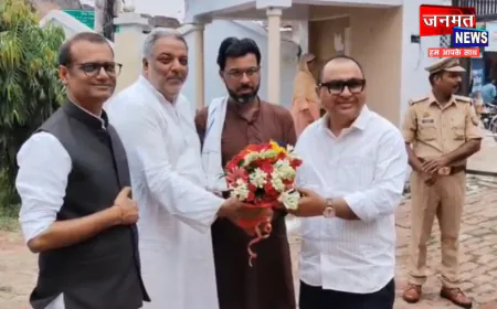 अयोध्या: फोर्ब्स इंटर कॉलेज पहुंचे भाजपा अल्पसंख्यक मोर्चा के पूर्व राष्ट्रीय अध्यक्ष, प्रबंधक ने किया भव्य स्वागत