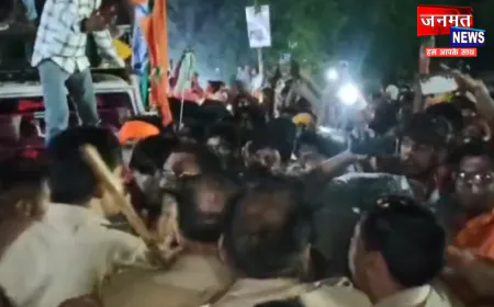 कन्नौज: कांवड़ यात्रा के दौरान पुलिस व कांवड़ियों में नोकझोंक, मंदिर तक डीजे ले जाने को लेकर हुआ विवाद
