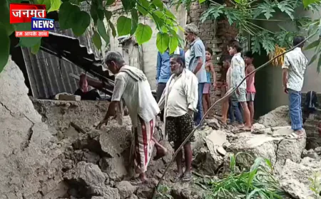 सीतापुर में तेज बारिश परिवार के लिए बनी आफत, दीवार के मलबे में दबा लड़का गंभीर घायल