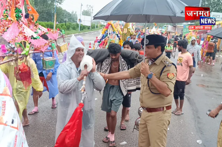 मुजफ्फरनगर के भूराहेड़ी बॉर्डर पर शिवभक्तों का भव्य स्वागत, मंत्री व डीएम-एसएसपी ने की पुष्पवर्षा