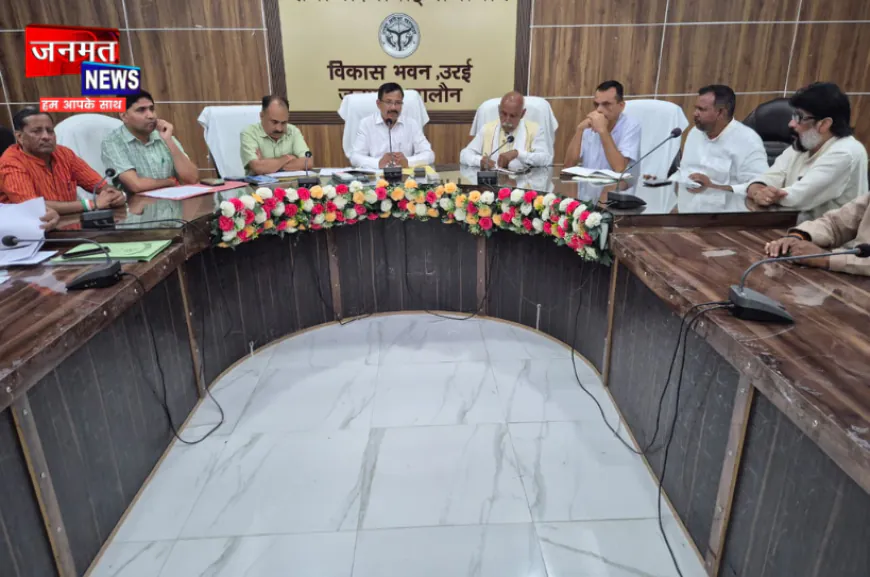 उरई में बंदरों के आतंक का होगा अंत, उनके ठिकाने के लिए 50 कपि वन वाटिकाएं होंगी विकसित