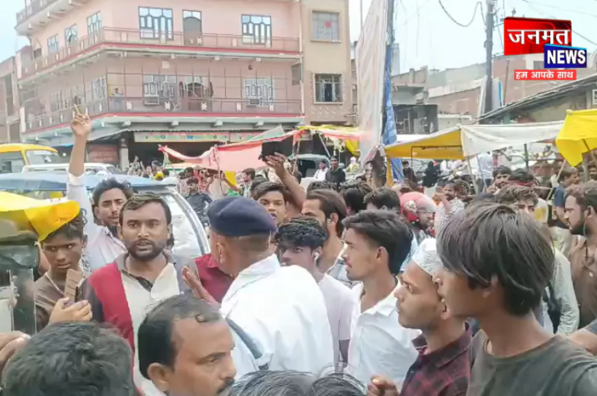 औरैया: 14 हजार के चालान के विरोध में सड़क पर लेटा ई-रिक्शा चालक, आधे घंटे तक लगा जाम