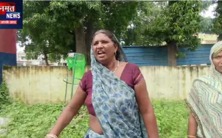 कौशाम्बी: संदिग्ध परिस्थितियों में युवक की मौत, परिजनों ने थाने के बाहर शव रखकर किया हंगामा