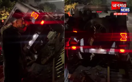 बुलंदशहर में रफ्तार का कहर, फ्लाईओवर के पास पलटी थार; दो युवक गंभीर रूप से घायल