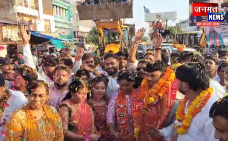 औरैया: दिबियापुर में भाजपा के क्षेत्रीय महामंत्री शिव सिंह भारती का जोरदार स्वागत, बुलडोजर से हुई पुष्पवर्षा