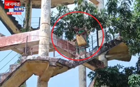 कन्नौज: पानी की टंकी पर चढ़कर महिला ने जमकर काटा हंगामा, गलत पैमाइश करने का लगाया आरोप