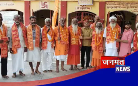 प्रतापगढ़: अयोध्या धाम की पदयात्रा पर निकले बुजुर्ग संतों का चिलबिला में स्वागत, अंगवस्त्र पहनाकर किया सम्मान