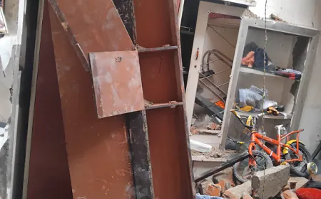 मिर्ज़ापुर में लगातार बरसात के कारण हादसा, मकान की छत का एक हिस्सा अचानक ढहा; 5 लोग घायल