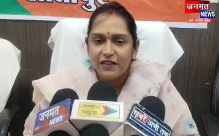 प्रेस वार्ता में बोलीं सीतापुर जिला पंचायत अध्यक्ष श्रद्धा सागर - चुनाव आयोग पर लगाए जा रहे आरोप निराधार