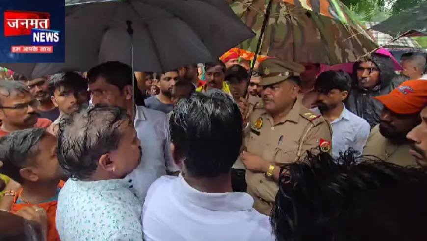 कौशांबी पटाखा फैक्ट्री ब्लास्ट कांड: मीरपुर गांव एक साथ पहुंचा चार मासूमों का शव, परिजनों ने किया हंगामा