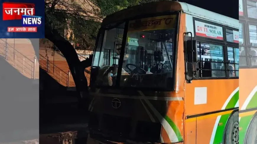 एटा में रोडवेज बस ने बाइक सवार छह लोगों को रौंदा, 2 की मौत; जन्माष्टमी की झांकियां देखकर लौट रहे थे