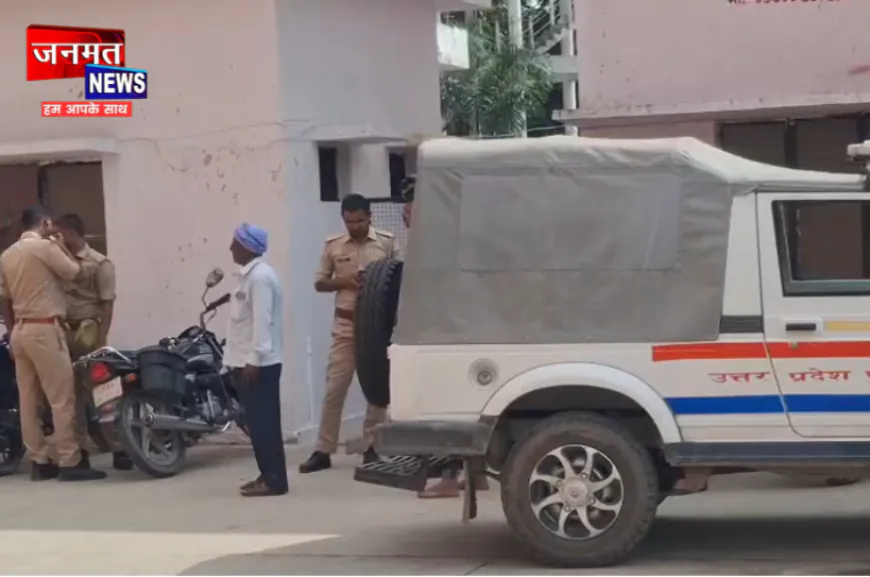 कुशीनगर: सड़क पर फैली गिट्टी के चलते दरोगा की मौत, सड़क घेरकर कराया जा रहा था मकान निर्माण