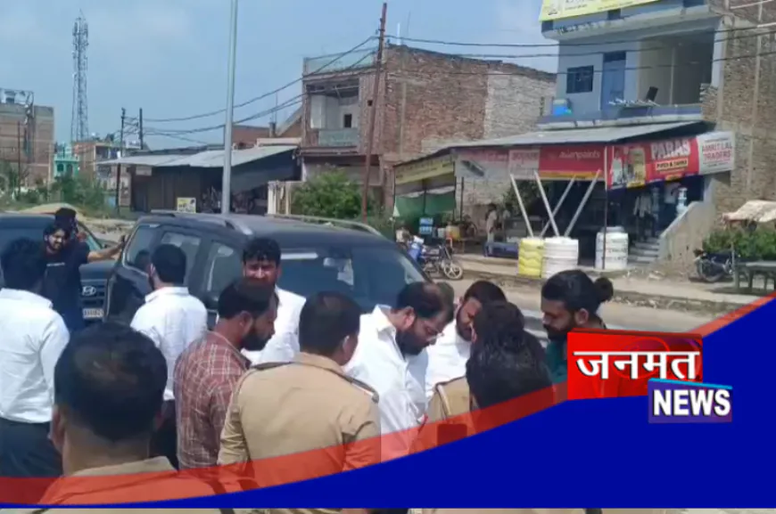 कौशाम्बी: अतीक अहमद के बेटे के काफिले में शामिल गाड़ियों को पुलिस ने रोका, किया चेकिंग