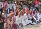 शाहजहांपुर: अखिलेश यादव की गिरफ्तारी पर सपा का विरोध प्रदर्शन, लोकतंत्र की हत्या का लगाया आरोप