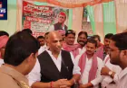 चंदौली: NH-24 पर पटरी की मांग को लेकर पूर्व विधायक ने दिया धरना, बड़े आन्दोलन की चेतावनी