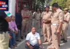 चंदौली में मोबाइल छिनैती का मामला गरमाया, अधिवक्ताओं की नाराजगी के बाद दो आरोपी गिरफ्तार; मोबाइल बरामद