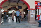 हाथरस: SP GRP ने रेलवे स्टेशन की चौकी का किया औचक निरीक्षण, गंदगी मिलने पर जताई नाराजगी