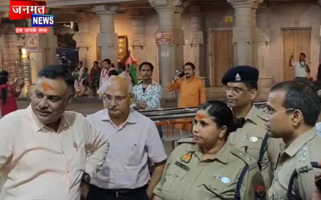 मिर्जापुर: नवरात्रि मेला तैयारियों की डीएम व एसपी ने की समीक्षा, अधिकारियों को दिए आवश्यक दिशा निर्देश