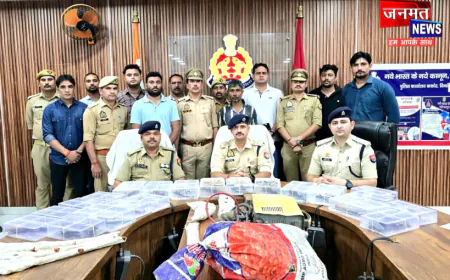 औरैया के दिबियापुर में अवैध शस्त्र फैक्ट्री का भंडाफोड़; 19 तमंचे, 12 अधबने तमंचे व अन्य उपकरण बरामद