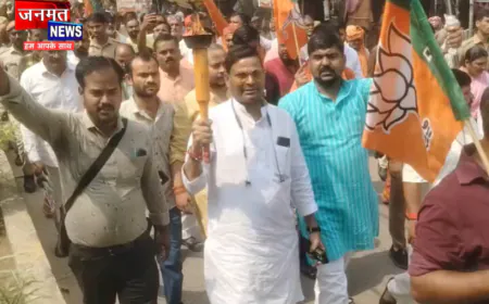 प्रतापगढ़: पीएम मोदी के जन्मदिन पर निकली ‘विकसित भारत सेवा संकल्प ज्योति यात्रा’, योजनाओं के प्रति किया जागरूक