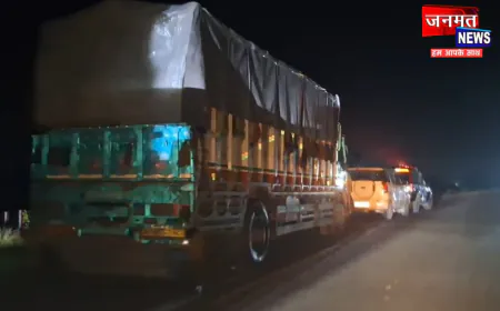 सोनौली में विदेशी कद्दू के बीजों की तस्करी का भंडाफोड़, पुलिस-कस्टम की संयुक्त छापेमारी में 260 बोरी बरामद